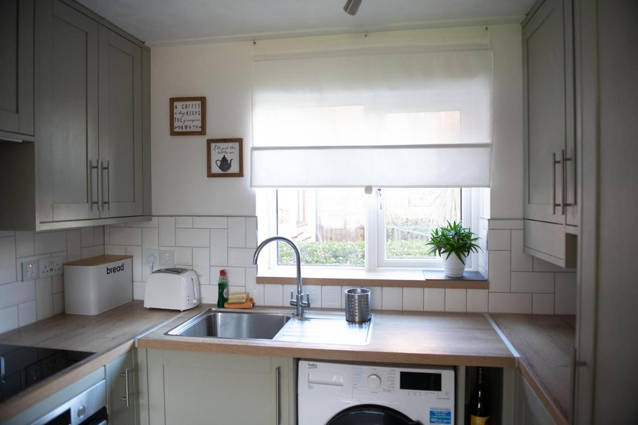 Dorset Stylish Apartment Poole Dış mekan fotoğraf